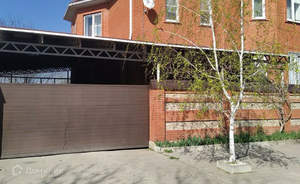 Дом 262м&sup2;, 3-этажный, участок 6 сот.  