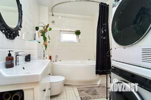 Дом 224м², 3-этажный, участок 3 сот.  