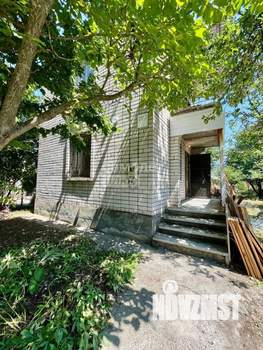 Дом 50м&sup2;, 2-этажный, участок 4 сот.  