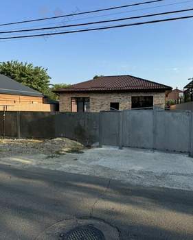 Дом 100м&sup2;, 1-этажный, участок 4 сот.  