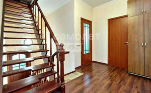 Дом 333м&sup2;, 3-этажный, участок 8 сот.  