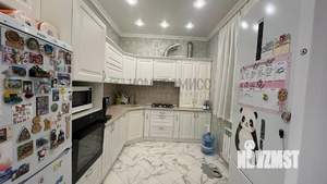 Дом 150м&sup2;, 2-этажный, участок 3 сот.  