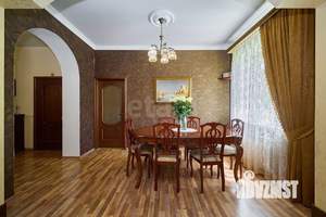 Дом 275м², 3-этажный, участок 6 сот.  