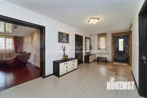 Дом 339м&sup2;, 2-этажный, участок 9 сот.  