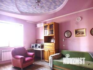 Дом 277м&sup2;, 2-этажный, участок 10 сот.  