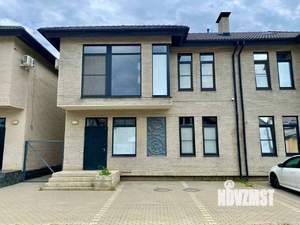 Таунхаус 140м&sup2;, 3-этажный, участок 2 сот.  