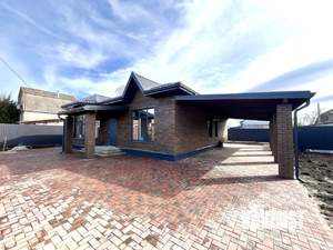 Коттедж 150м&sup2;, 1-этажный, участок 6 сот.  