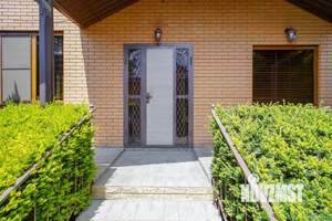 Дом 425м&sup2;, 2-этажный, участок 8 сот.  