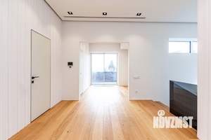 Дом 410м&sup2;, 2-этажный, участок 7 сот.  