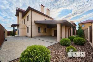 Дом 180м&sup2;, 2-этажный, участок 6 сот.  