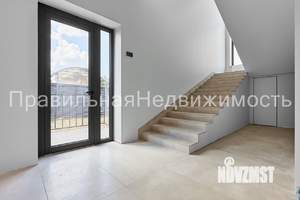 Дом 354м&sup2;, 2-этажный, участок 6 сот.  