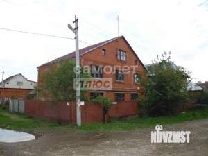 Дом 330м&sup2;, 3-этажный, участок 6 сот.  