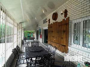 Дом 200м&sup2;, 2-этажный, участок 12 сот.  