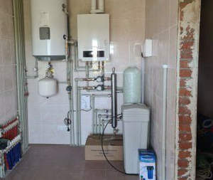 Дом 299м&sup2;, 2-этажный, участок 10 сот.  