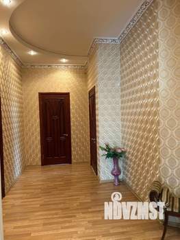 Коттедж 270м&sup2;, 1-этажный, участок 8 сот.  