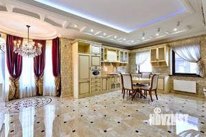 Дом 290м&sup2;, 2-этажный, участок 8 сот.  