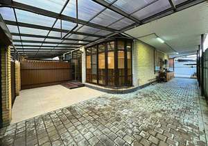 Дом 120м&sup2;, 2-этажный, участок 3 сот.  