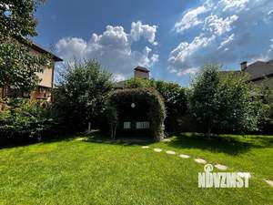 Дом 360м&sup2;, 2-этажный, участок 10 сот.  