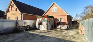 Дом 100м&sup2;, 2-этажный, участок 3 сот.  