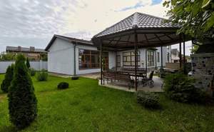 Дом 300м&sup2;, 2-этажный, участок 10 сот.  