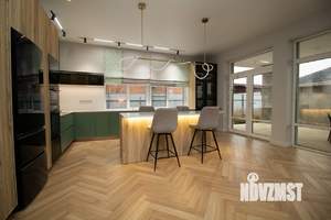 Дом 180м², 1-этажный, участок 10 сот.  