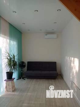 Дом 96м&sup2;, 2-этажный, участок 9 сот.  