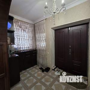 Дом 179м&sup2;, 2-этажный, участок 4 сот.  