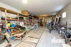 Дом 333м&sup2;, 3-этажный, участок 8 сот.  