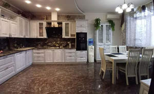 Дом 253м&sup2;, 2-этажный, участок 11 сот.  