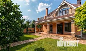 Дом 180м², 1-этажный, участок 7 сот.  