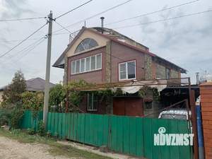 Дом 42м&sup2;, 3-этажный, участок 6 сот.  