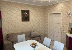 Дом 385м&sup2;, 3-этажный, участок 10 сот.  