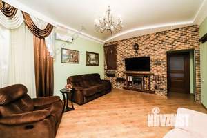 Дом 187м², 2-этажный, участок 4 сот.  
