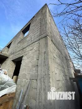 Дом 800м&sup2;, 2-этажный, участок 8 сот.  