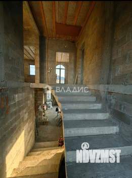 Дом 180м², 2-этажный, участок 6 сот.  