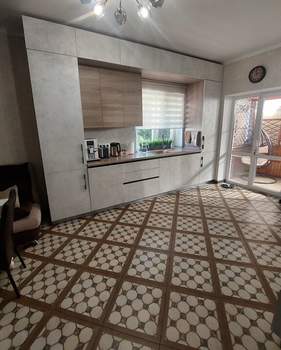 Дом 132м&sup2;, 2-этажный, участок 3 сот.  