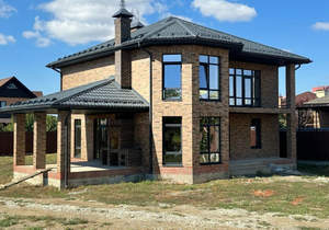 Дом 237м&sup2;, 2-этажный, участок 10 сот.  