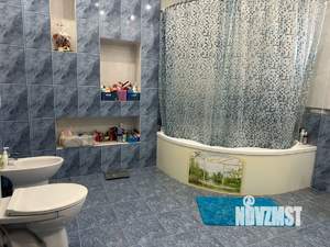 Дом 273м&sup2;, 3-этажный, участок 4 сот.  