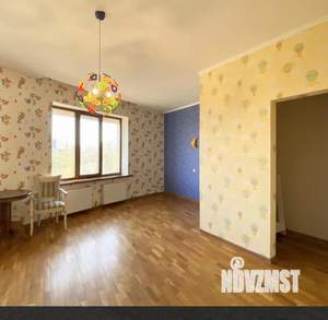 Дом 450м&sup2;, 2-этажный, участок 10 сот.  