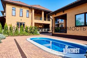 Дом 313м&sup2;, 2-этажный, участок 8 сот.  