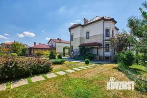 Дом 360м&sup2;, 3-этажный, участок 16 сот.  