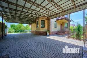 Дом 274м², 3-этажный, участок 6 сот.  