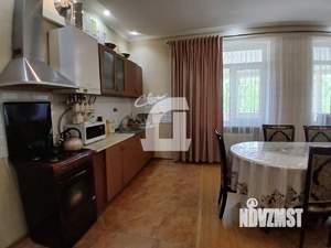 Дом 320м², 2-этажный, участок 8 сот.  