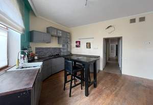 Дом 450м&sup2;, 2-этажный, участок 10 сот.  