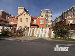 Таунхаус 190м&sup2;, 3-этажный, участок 3 сот.  