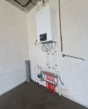 Дом 168м&sup2;, 2-этажный, участок 6 сот.  