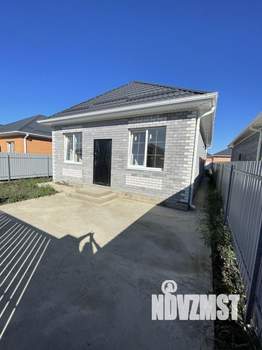 Дом 100м², 2-этажный, участок 3 сот.  