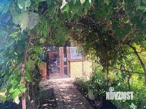 Коттедж 233м&sup2;, 2-этажный, участок 10 сот.  