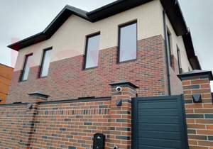 Дом 247м&sup2;, 2-этажный, участок 4 сот.  