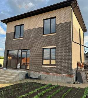 Дом 175м&sup2;, 3-этажный, участок 5 сот.  